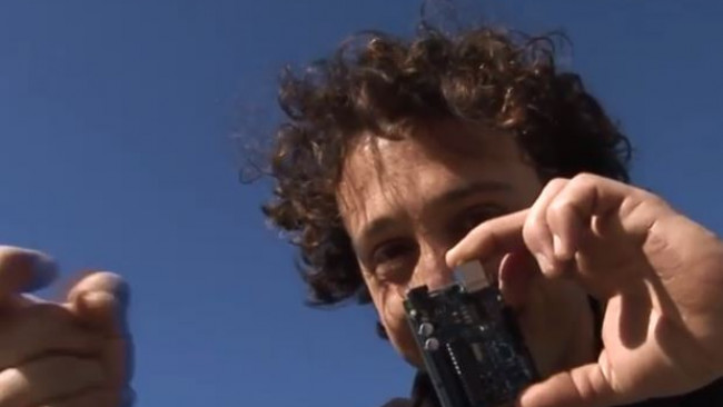 Imagen de ¡Neurona!: ¡Invasión de chips! 1